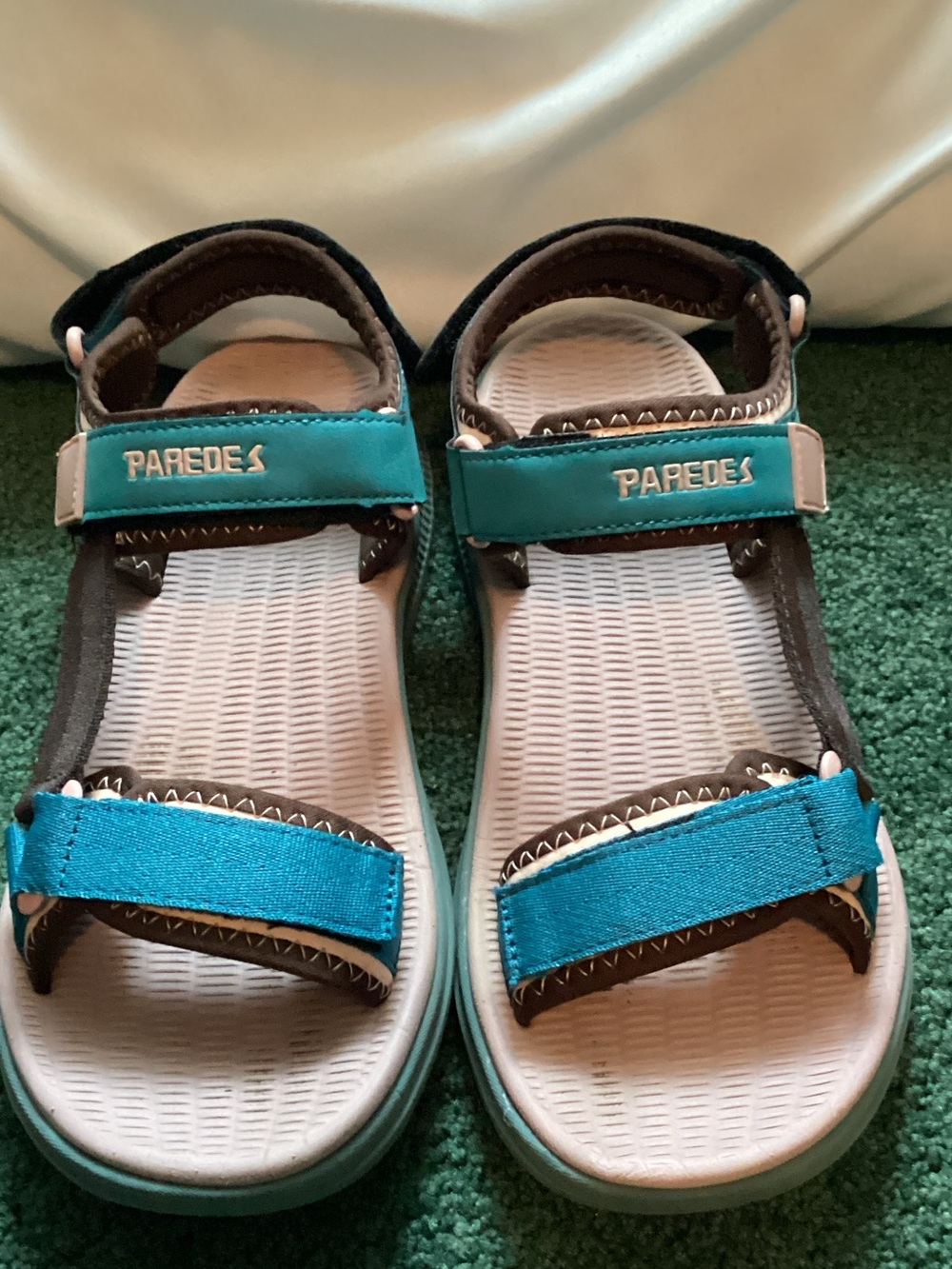 Paredes Women’s Teal and Brown Adjustable Sandals